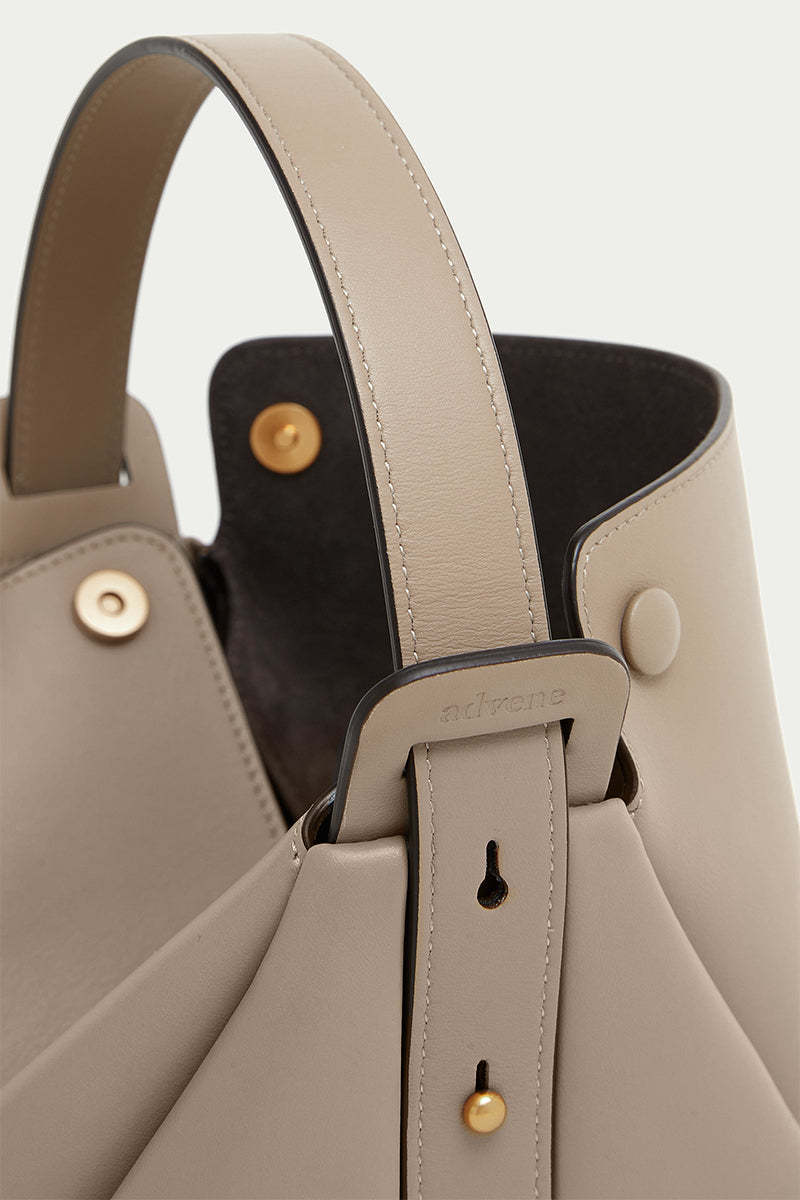The Age Bag | Feather